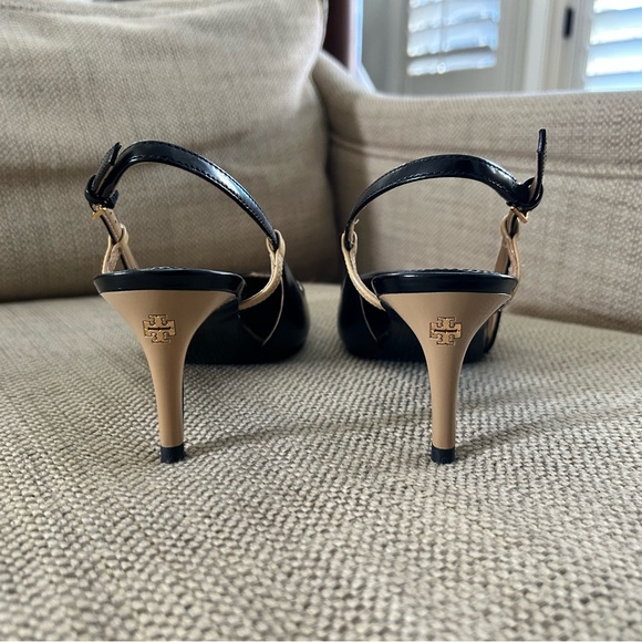 Tory Burch Black and Tan Pointed Heels - Picture 3 of 6